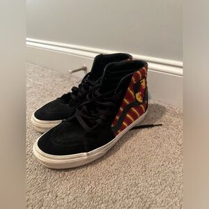Harry Potter Sk8-Hi Gryffindor Vans